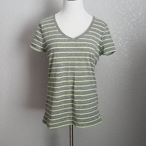 UA  heat gear tshirt